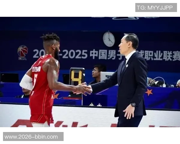 周琦因腰部反应强烈或将缺席对阵新疆的比赛 周琦因腰部反应强烈或将缺席对阵新疆的比赛